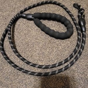 Leash